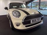 MINI Hatch Photo 3