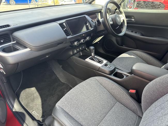 Honda Jazz Photo 040cd0f6-f86f-4cdb-8ed4-03a65776df55.jpg