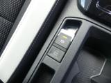 Volkswagen T-Roc Photo 33