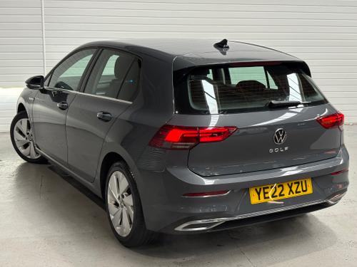 Volkswagen Golf Photo 041fba39-bf26-44a8-8a9b-60e40f51cbd4.JPG