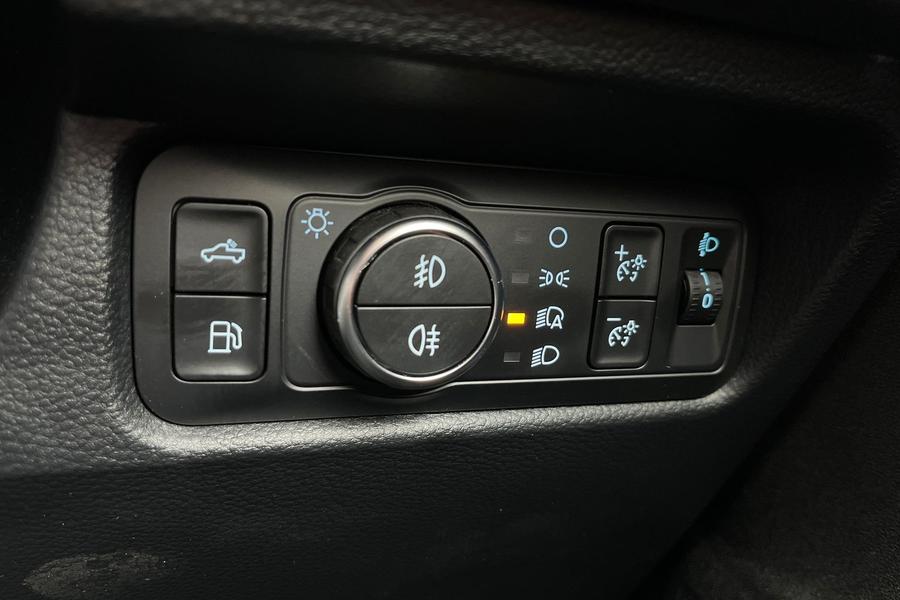Ford RANGER Photo 04252744-8130-4a3d-bc05-8a7cd1158905.jpg