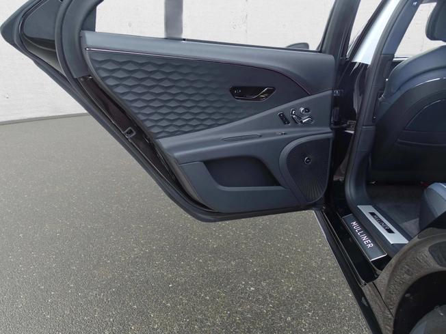 BENTLEY Flying Spur Photo 9