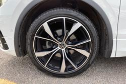 VOLKSWAGEN Tiguan Photo 5