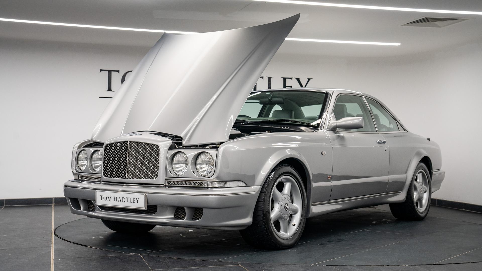 Bentley Continental Photo 04543e51-98d2-4f3c-bf38-1e8b0a3ec28d.jpg