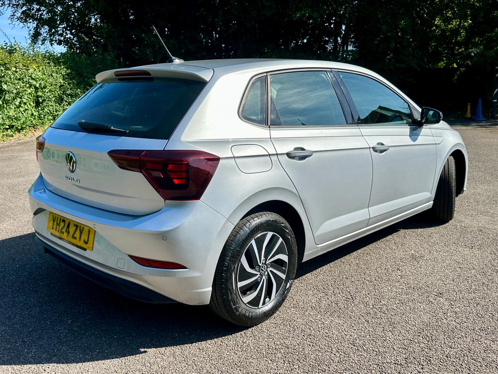 Used Volkswagen Polo YH24ZYJ 12