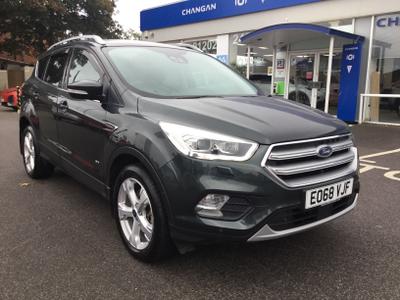 Ford Kuga Photo 2