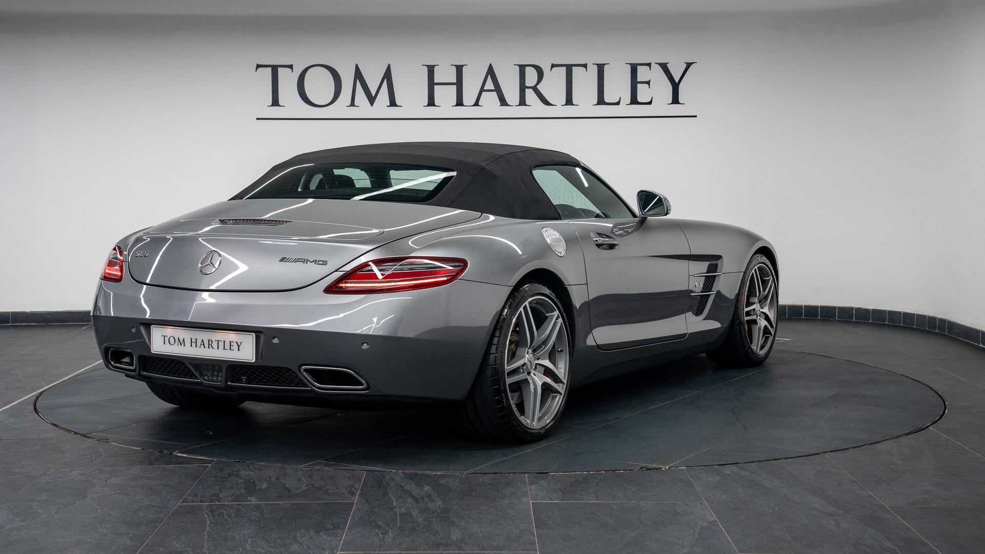Mercedes-Benz SLS AMG Photo 04692d57-6c23-4025-92c0-3d4366c2afb6.jpg