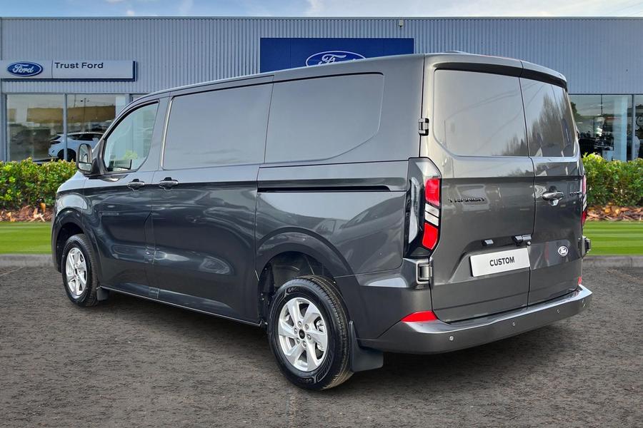 Ford TRANSIT CUSTOM Photo 048f2f1d-52ec-449b-b4e9-9697785c4b87.jpg