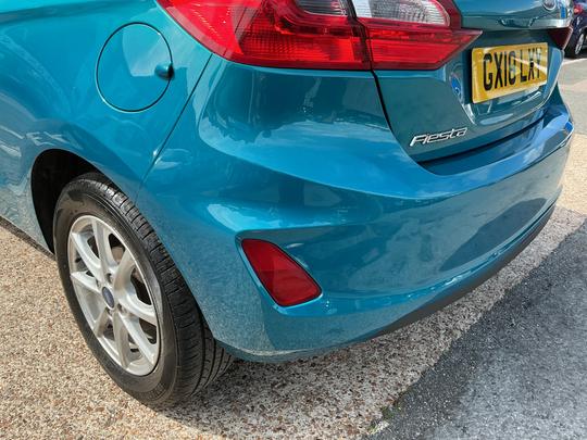 Ford Fiesta Photo 12