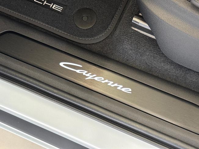 PORSCHE Cayenne Photo 30