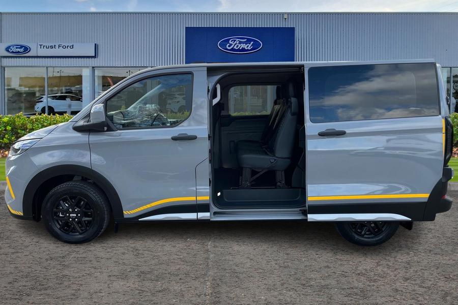 Ford TRANSIT CUSTOM Photo 04e1c1c6-11ec-4bf9-98e8-7c258fdc4942.jpg