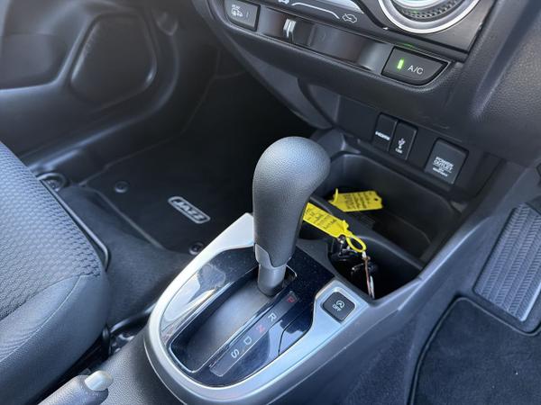 Honda Jazz Photo 21