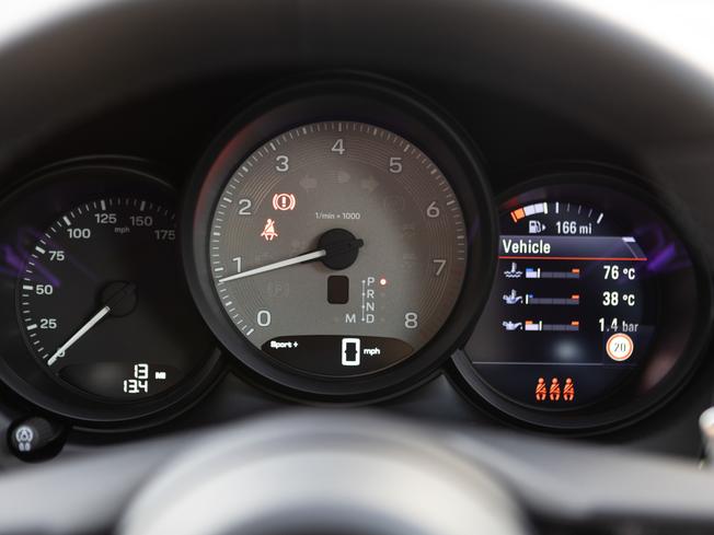 PORSCHE Macan Photo 20