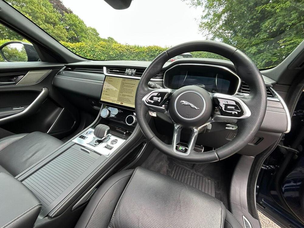Used Jaguar F-PACE WV72YXT 27