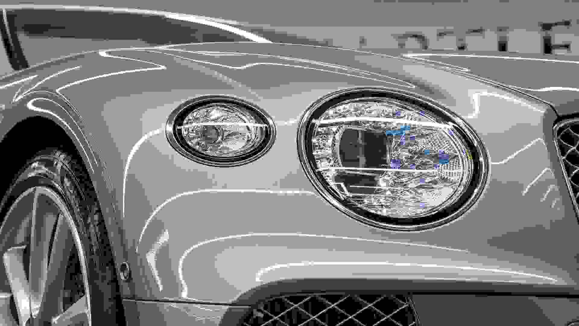 Bentley Continental GTC Photo 051525d2-53b9-48e4-a800-c59050e5f242.jpg