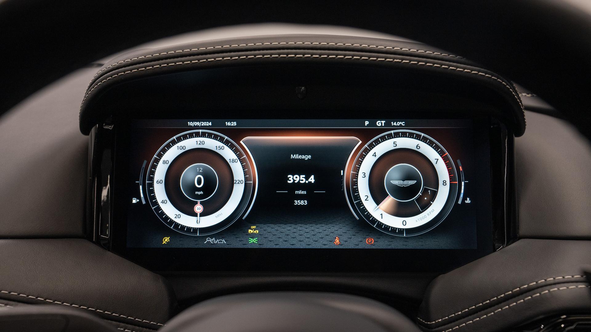 Aston Martin DB12 Photo 051ba88e-c788-4765-9326-c08db889213d.jpg
