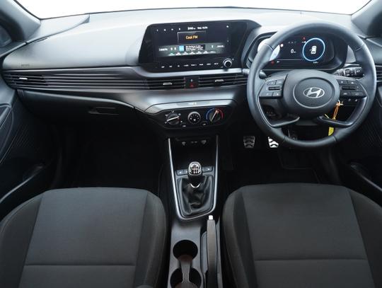 Hyundai BAYON Photo 051ccdc0-d973-4074-81d2-385c3a6b479a.jpg