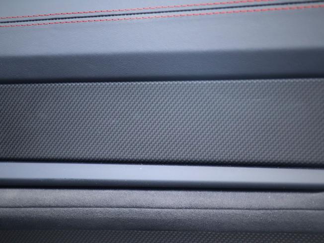 PORSCHE Taycan Photo 43