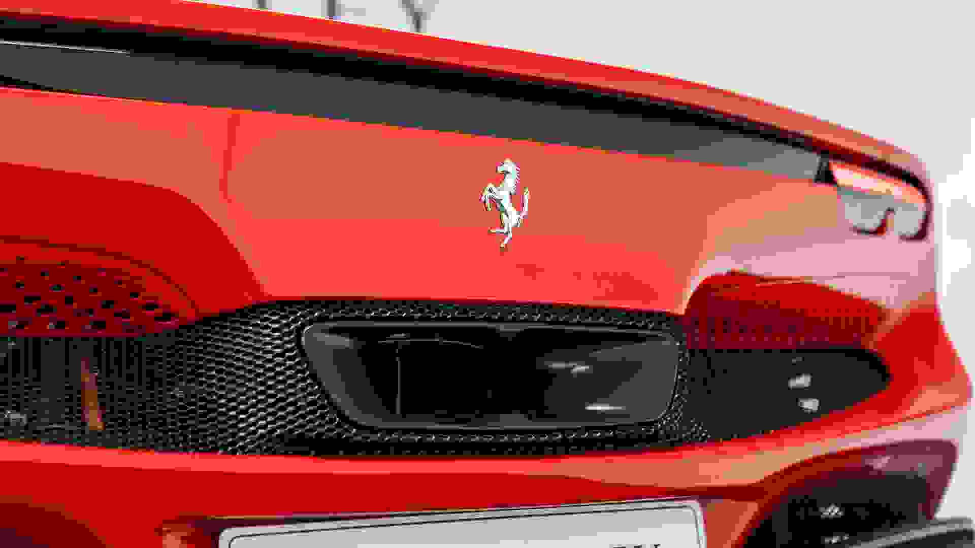 Ferrari 296 Photo 053301bf-3731-4fe7-bba1-bcd92984e7e6.jpg