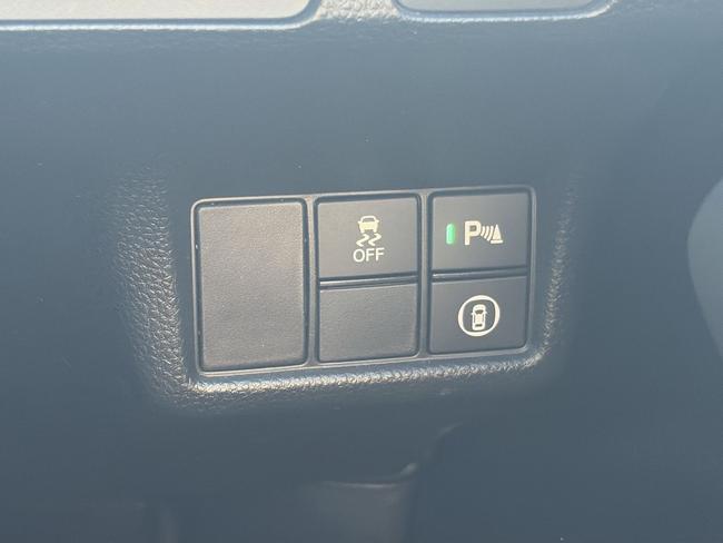 Honda Civic Photo 0534473f-6e07-4dd5-bd59-065d19ec715a.jpg