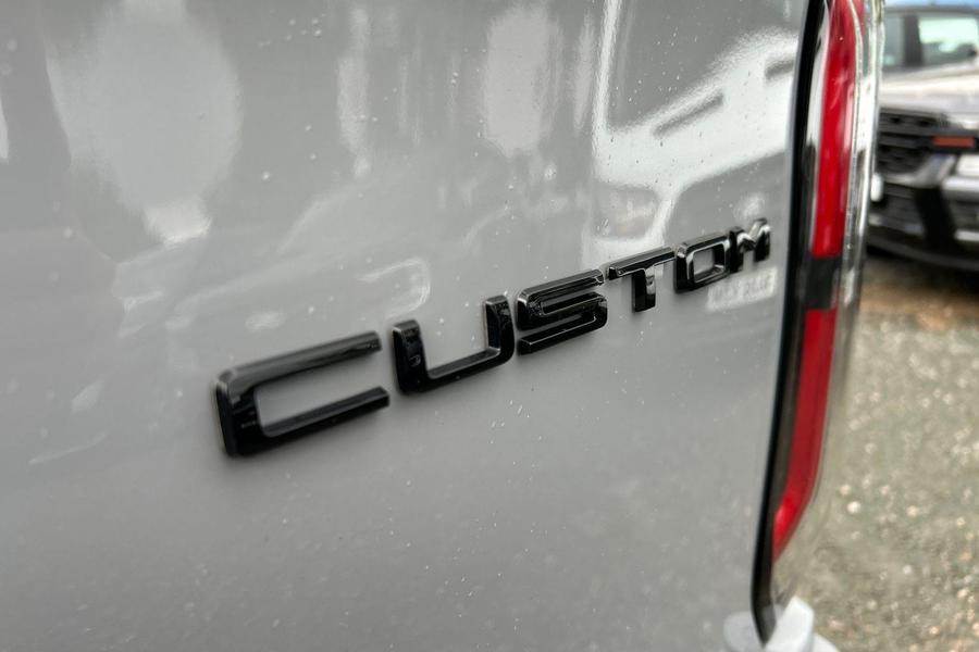 Ford TRANSIT CUSTOM Photo 0534cff4-be2a-4372-9507-b92063b07a2b.jpg