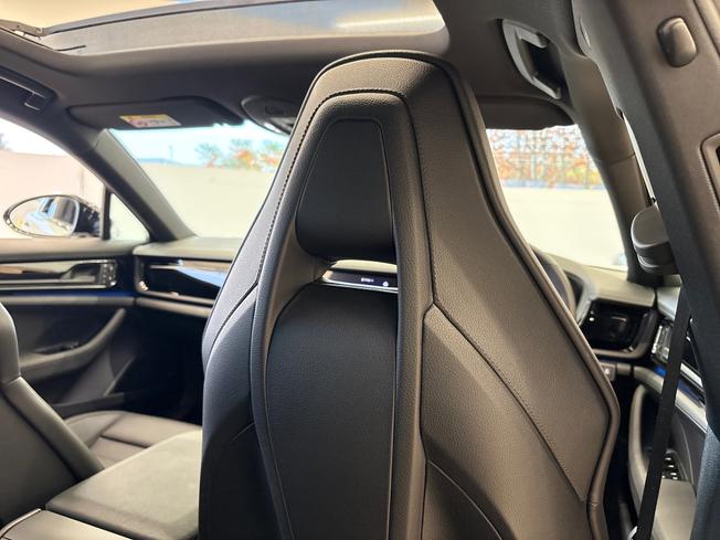 PORSCHE Panamera Photo 52