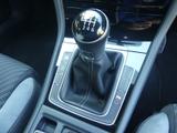 Volkswagen Golf Photo 26
