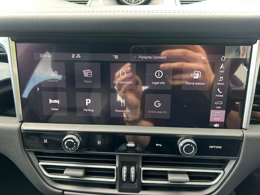 Used Porsche Macan YO72UHW 40