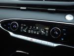 Genesis GV70 Photo 17