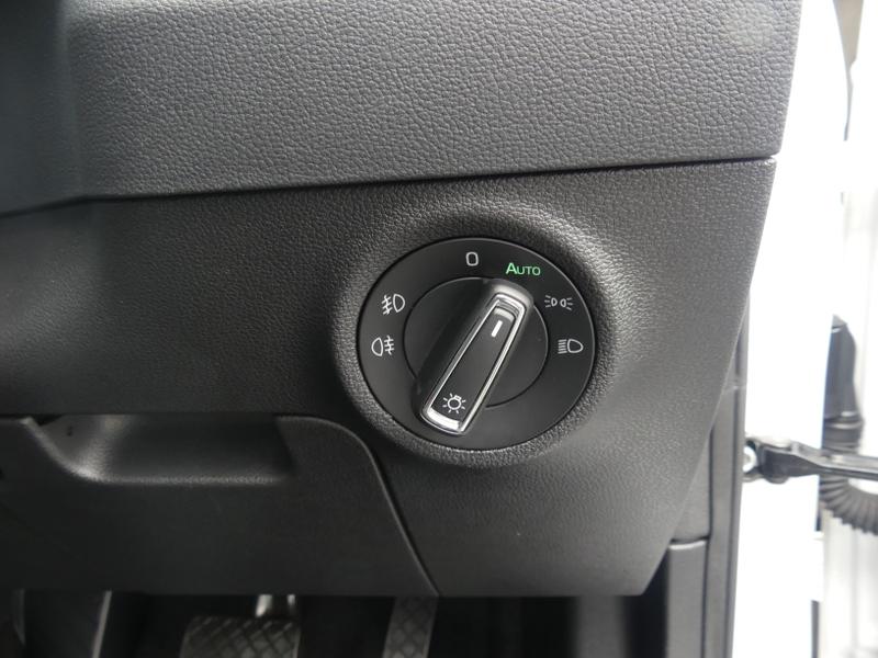 Skoda Karoq Photo 056c5bac-796f-45d0-8b96-a981c3f8a6f5.jpg