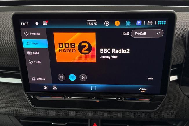 VOLKSWAGEN T-Roc Photo 13