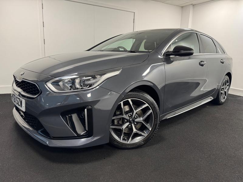 Kia ProCeed Photo 057dc691-dadb-40a2-af21-4f2159247ddd.jpg