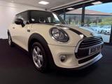 MINI Hatch Photo 2