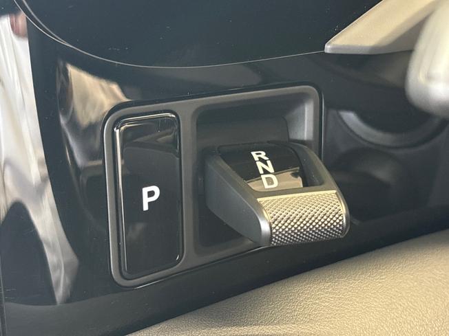 PORSCHE Taycan Photo 12