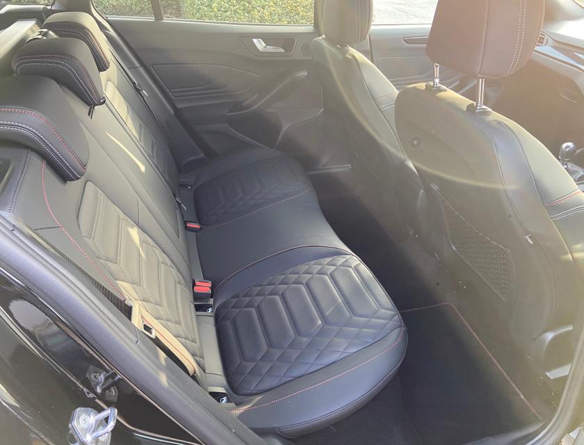 Ford Focus Photo 05903668-fd2c-4a58-83e8-1f824ee29bb1.jpg