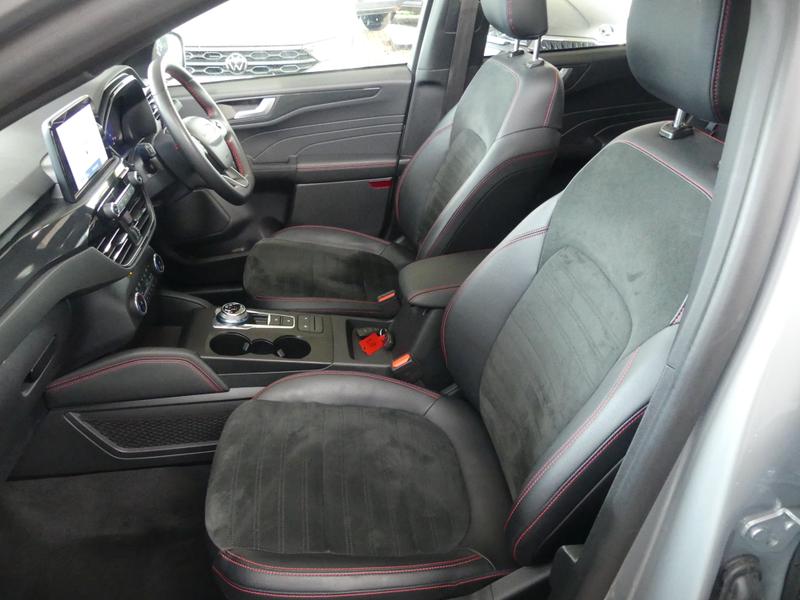 Ford Kuga Photo 05932aa9-da45-4e2e-8601-a4f0c0b45f59.jpg