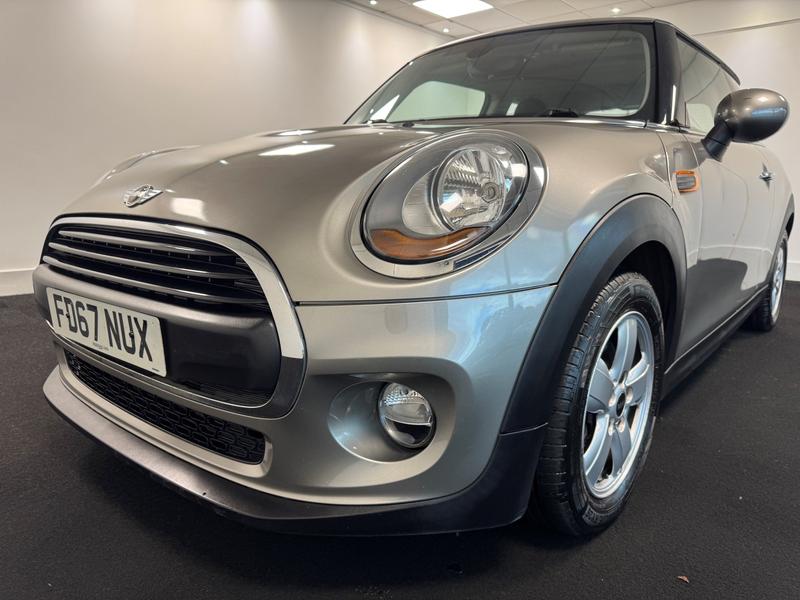 MINI Hatch Photo 059368bb-f845-4488-b5dc-4b01a4f4cdb5.jpg
