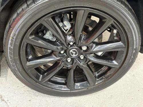 Mazda Mazda3 Photo 05a5da95-31d6-4b25-b310-3b39f2f991fe.JPG