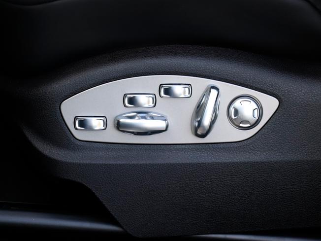 PORSCHE Macan Photo 10