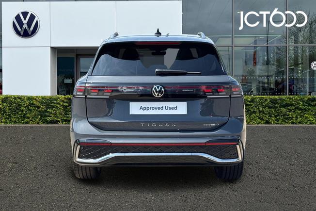 VOLKSWAGEN Tiguan Photo 11