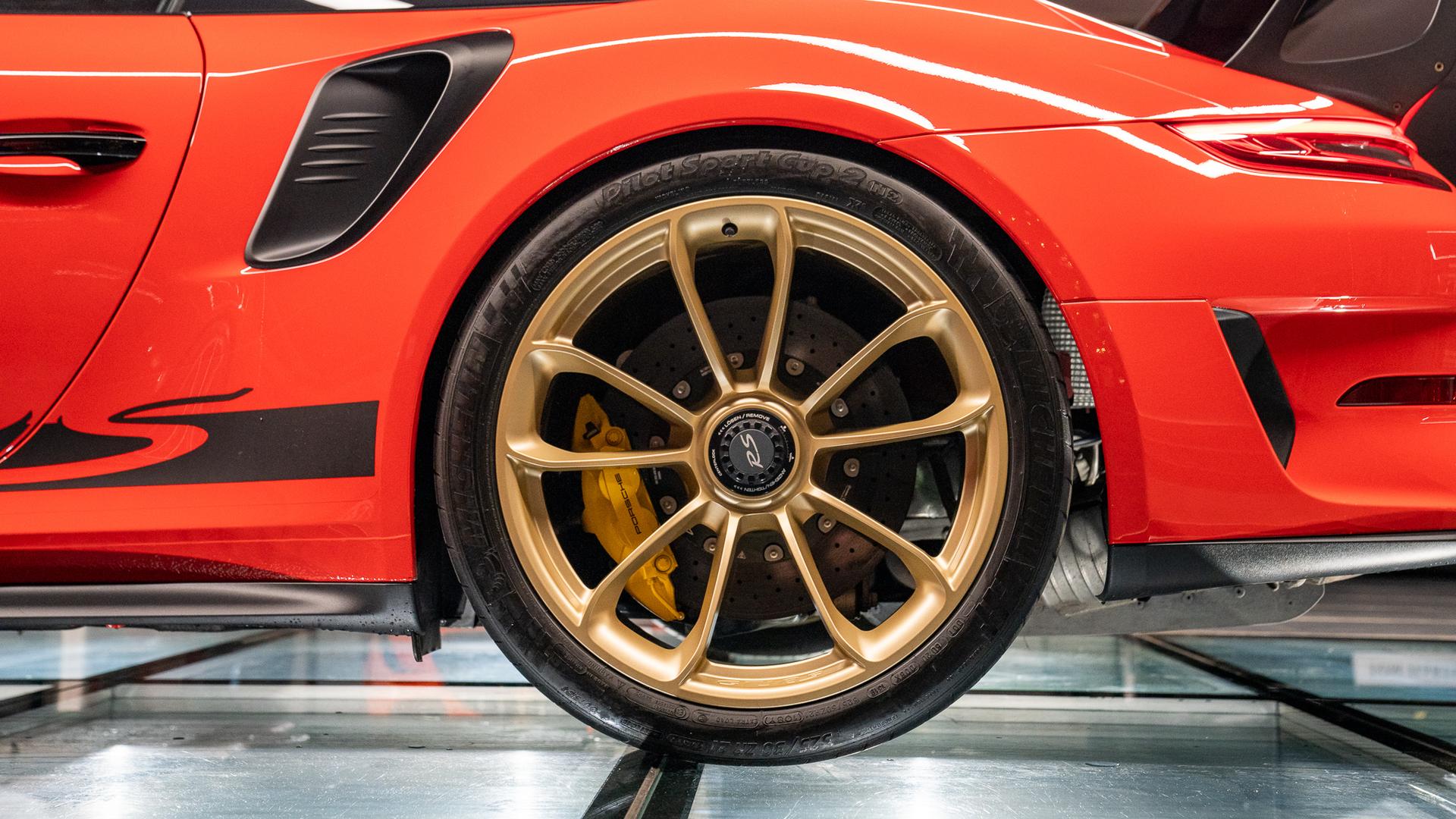 Porsche 911 Photo 05bcb28f-5185-428c-9726-5fb1f367c202.jpg