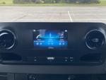 Mercedes-Benz Sprinter Photo 7