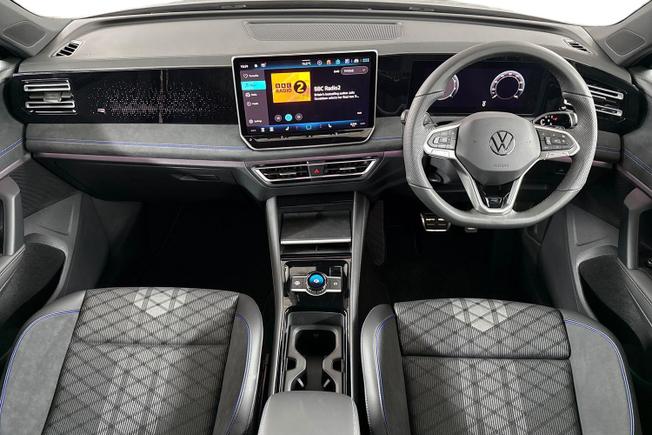 VOLKSWAGEN Tiguan Photo 10