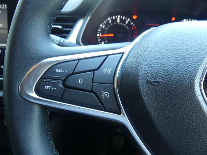 Renault Captur Photo 05cf0395-4f2d-462d-9e3b-a8334c112506.jpg