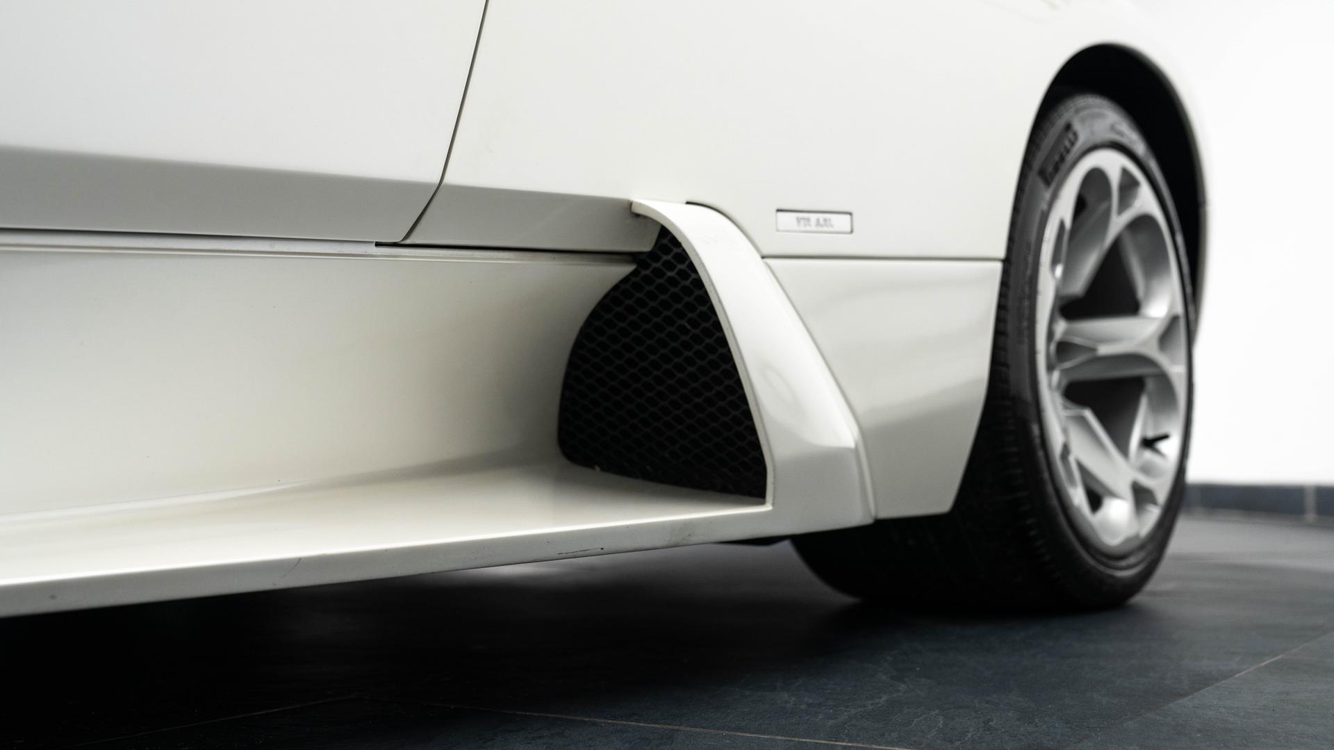 LAMBORGHINI Murcielago Photo 05dc00ba-1d86-4264-bd7e-15345ec314a0.jpg