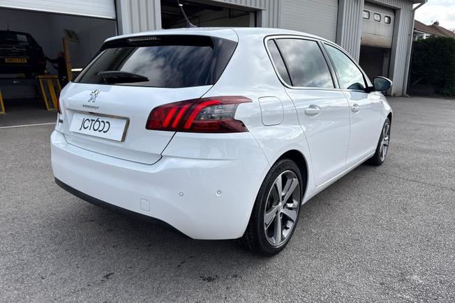 PEUGEOT 308 Photo 23