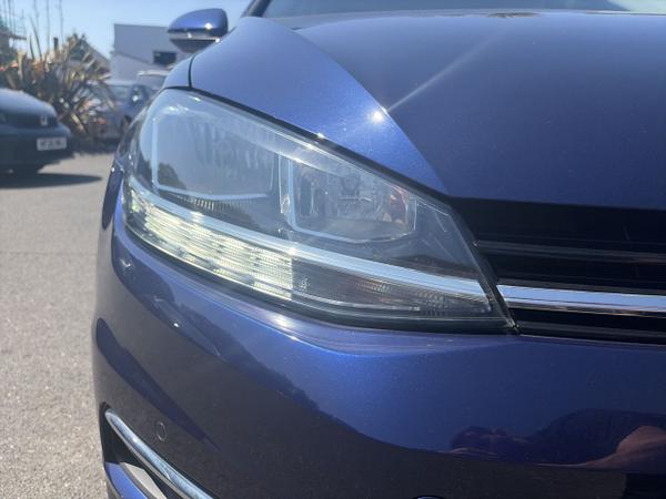 Volkswagen Golf Photo 16