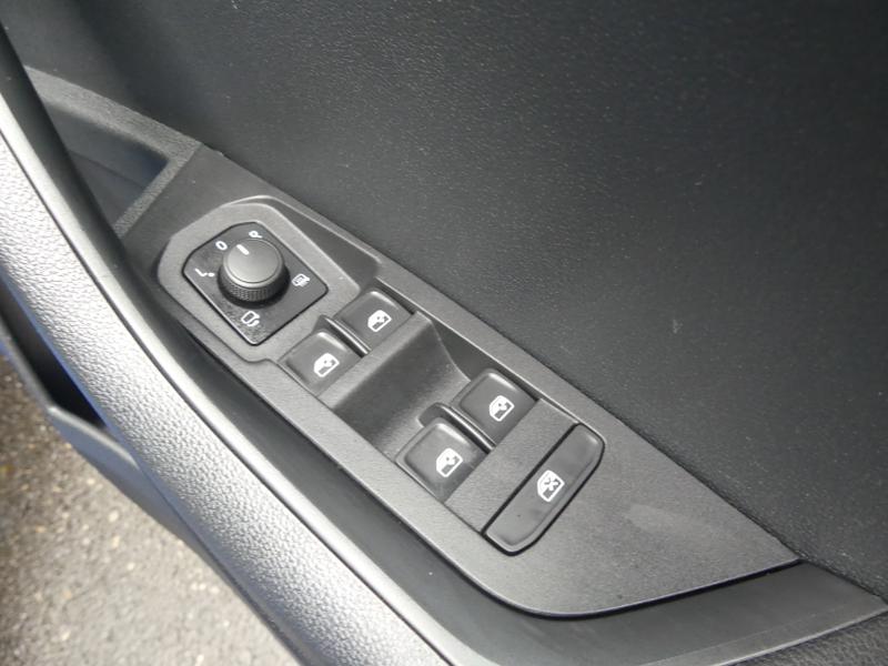 Skoda Karoq Photo 05edcafd-a481-43cb-a760-a43517f1e2e3.jpg