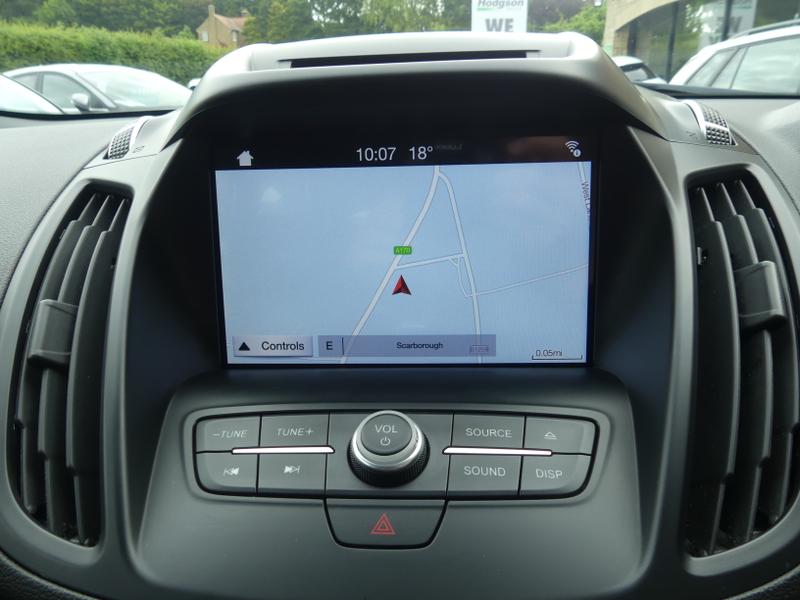 Ford Kuga Photo 05f6cd33-c7c1-4710-8649-3fd053b918d1.jpg