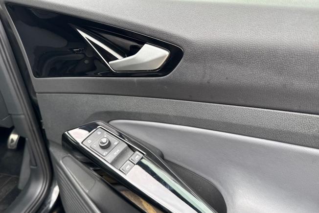 VOLKSWAGEN Id.5 Photo 27